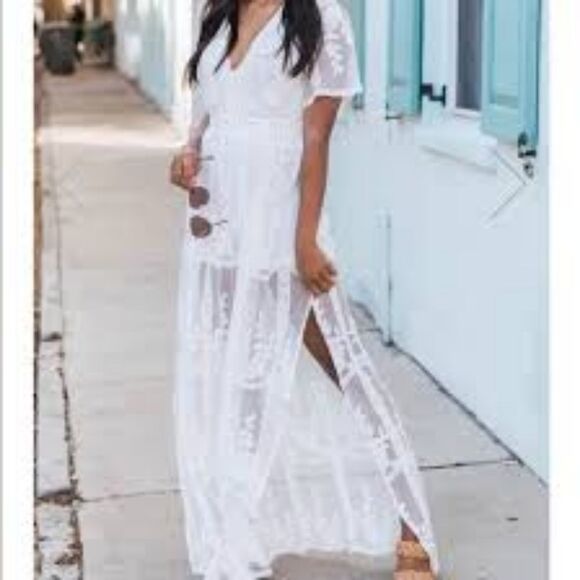 NWT Pink Lilly Elegant White Lace Maxi Dress size Small - Picture 2 of 16